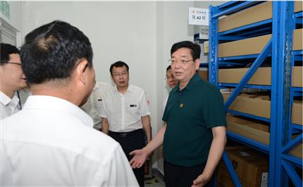 河南航投黨委書記、董事長張明超 深入中原龍浩開展“不忘初心、牢記使命”主題教育調(diào)研